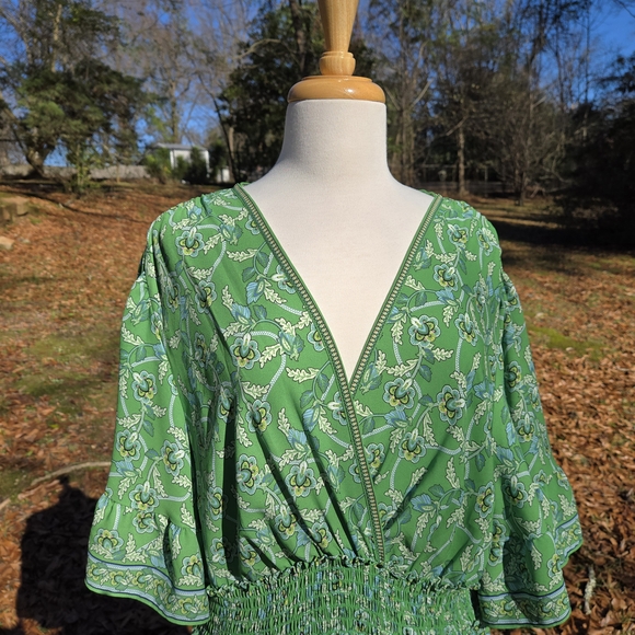 Max Studio Green Boho Maxi Dress Smocked Waist Size 3X - Picture 3 of 11